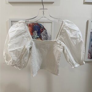 XiRENA White Puff Sleeve Blouse